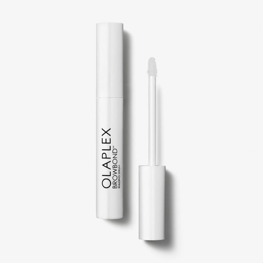 Un gel-sérum transparente 3 en 1 para el cuidado de las cejas que las hace parecer más pobladas, definidas y juveniles, ya que da forma y esculpe con una fijación que dura todo el día